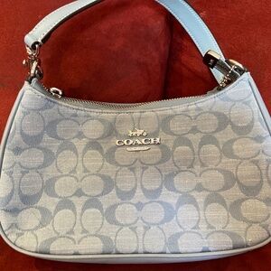 Coach shoulder bag in chambray